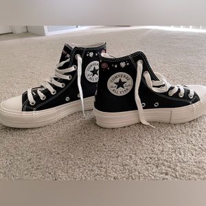 Platform High Top Converse w floral